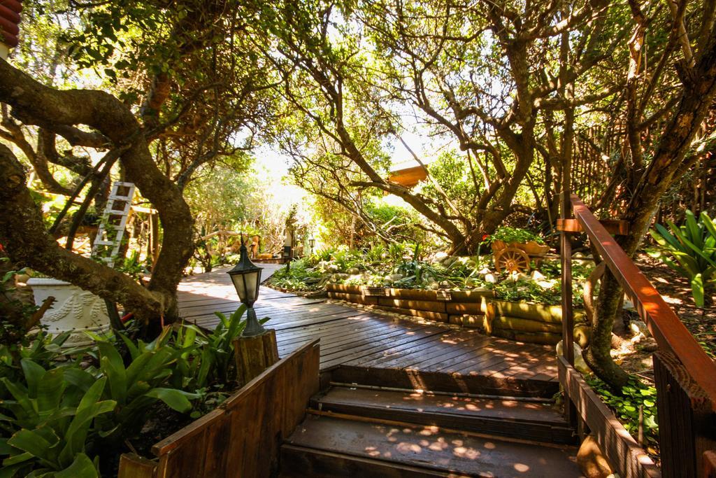 Aston Woods Bed And Breakfast Jeffreys Bay Exterior photo