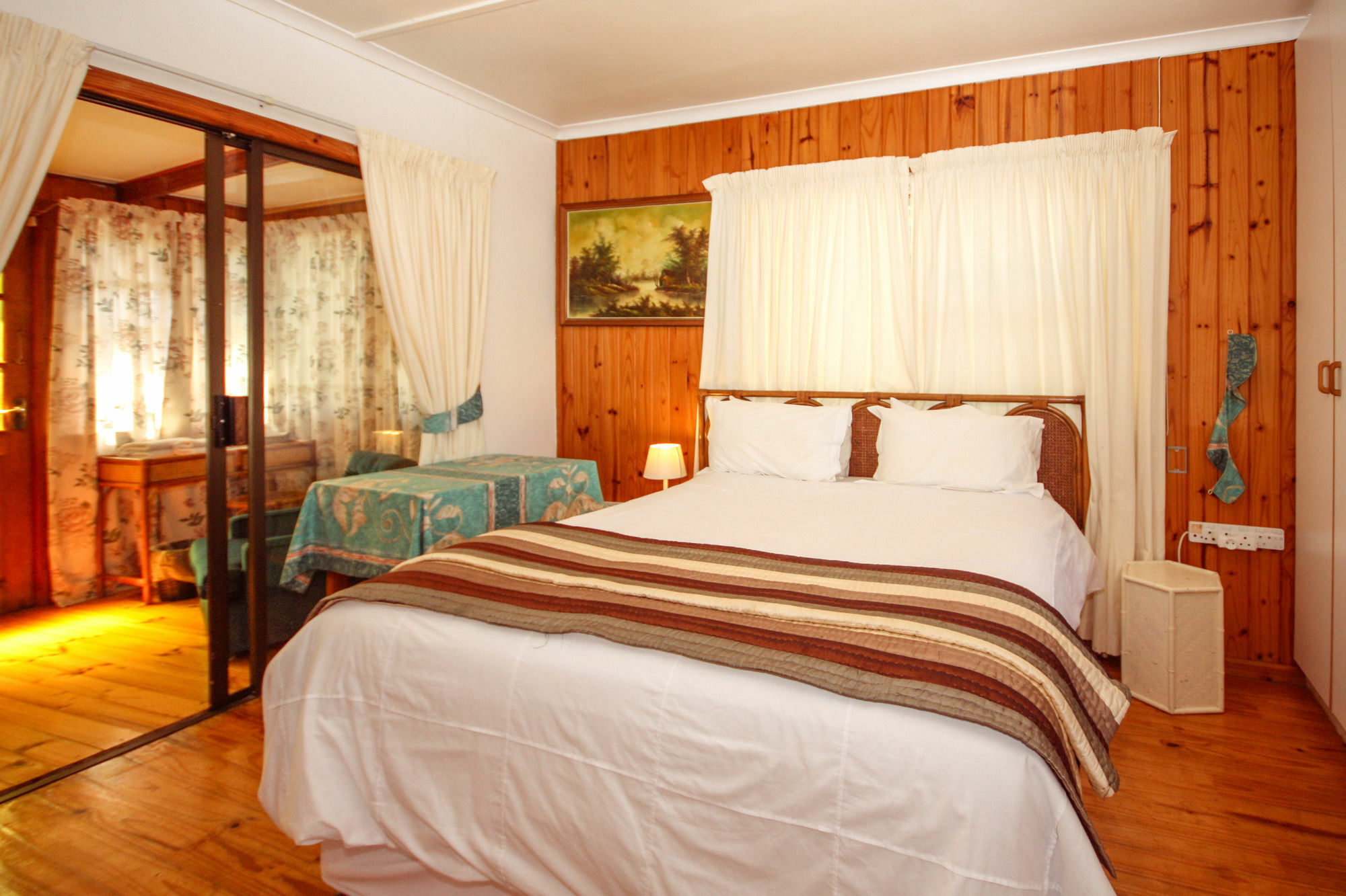 Aston Woods Bed And Breakfast Jeffreys Bay Exterior photo