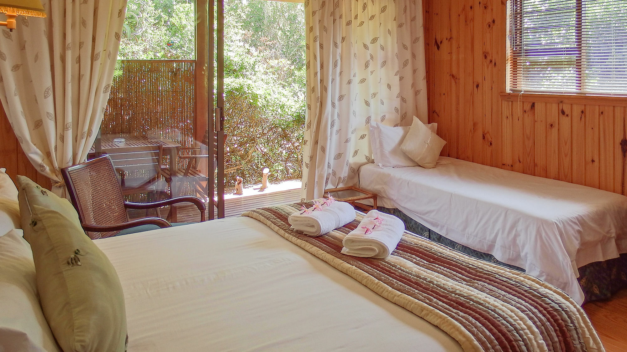 Aston Woods Bed And Breakfast Jeffreys Bay Exterior photo