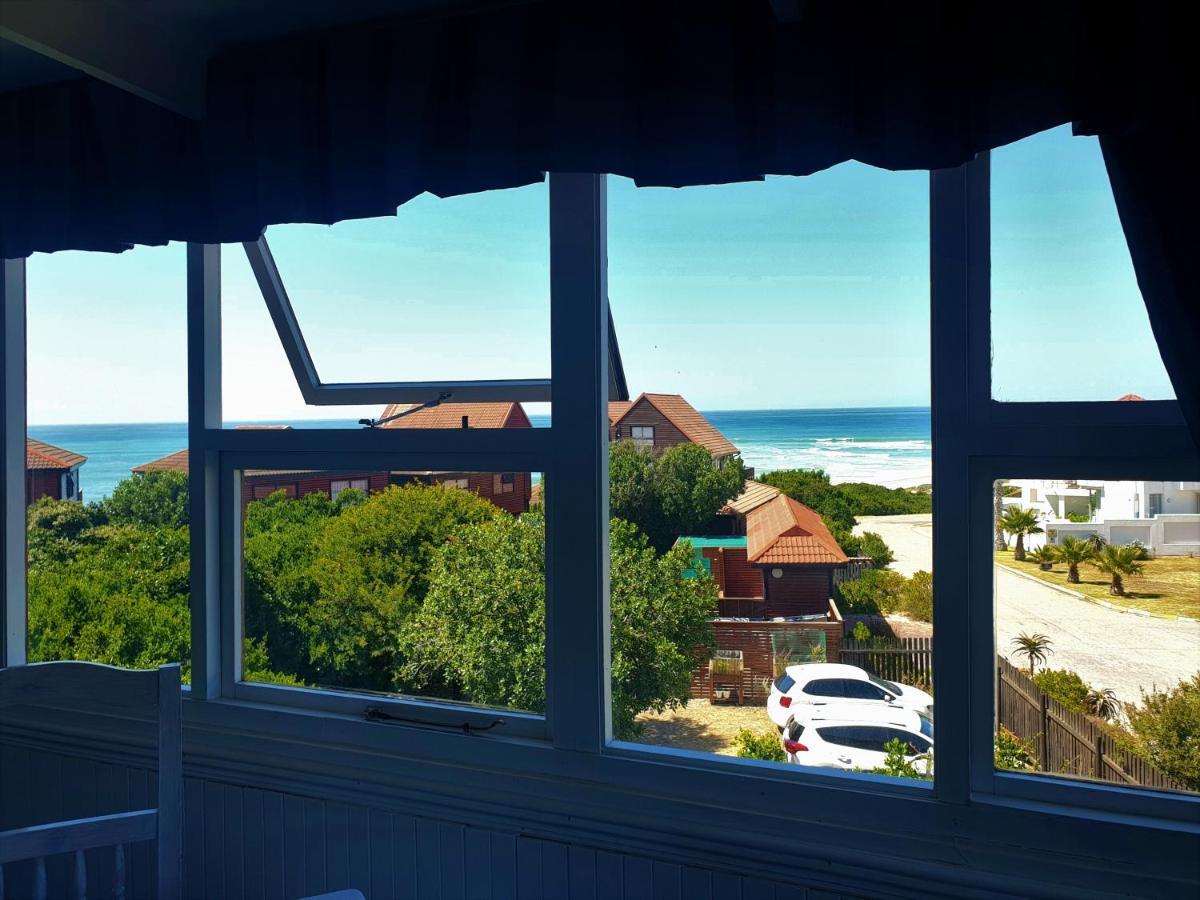 Aston Woods Bed And Breakfast Jeffreys Bay Exterior photo